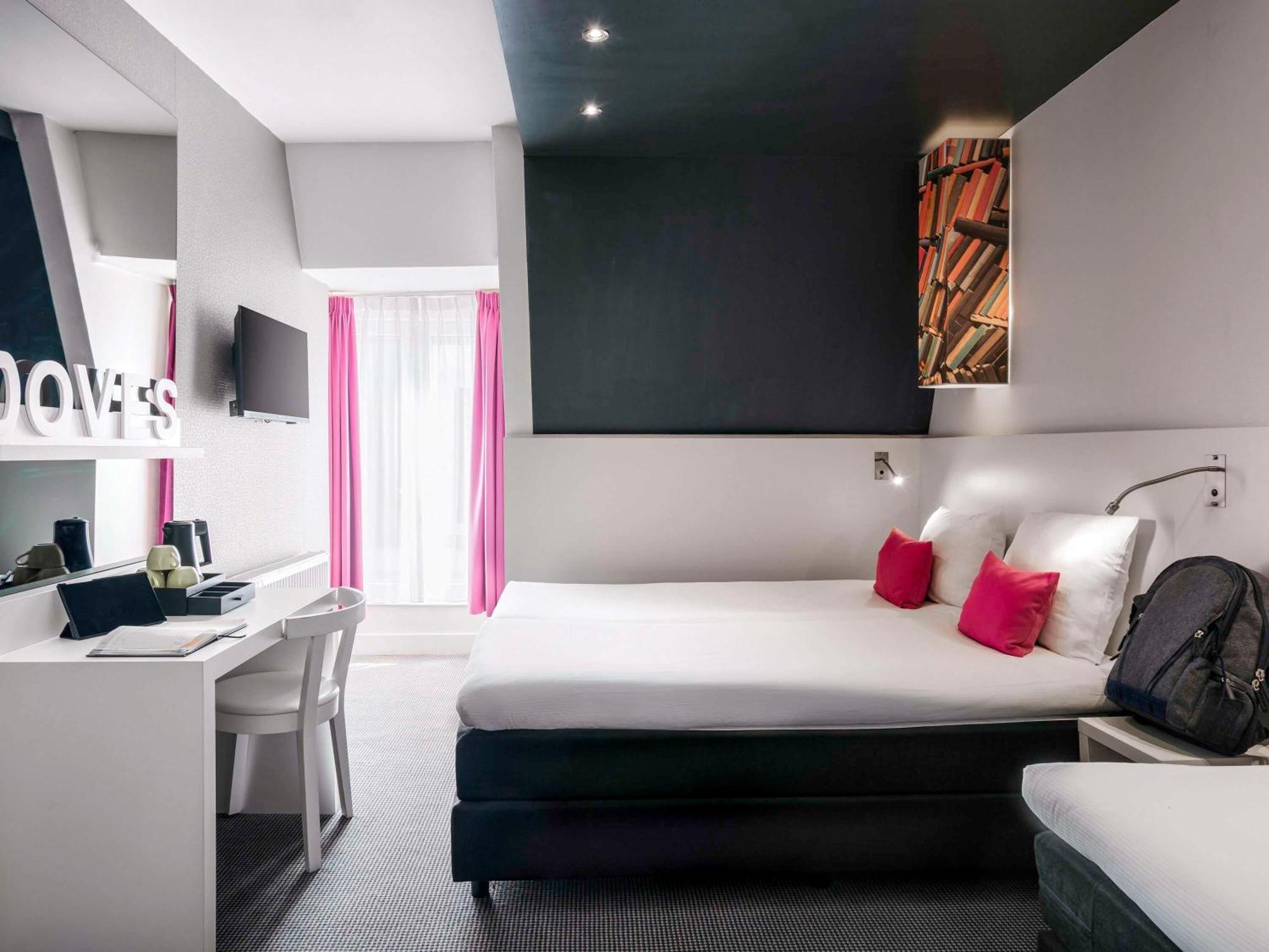 Ibis Styles Amsterdam Amstel Hotel Exterior foto
