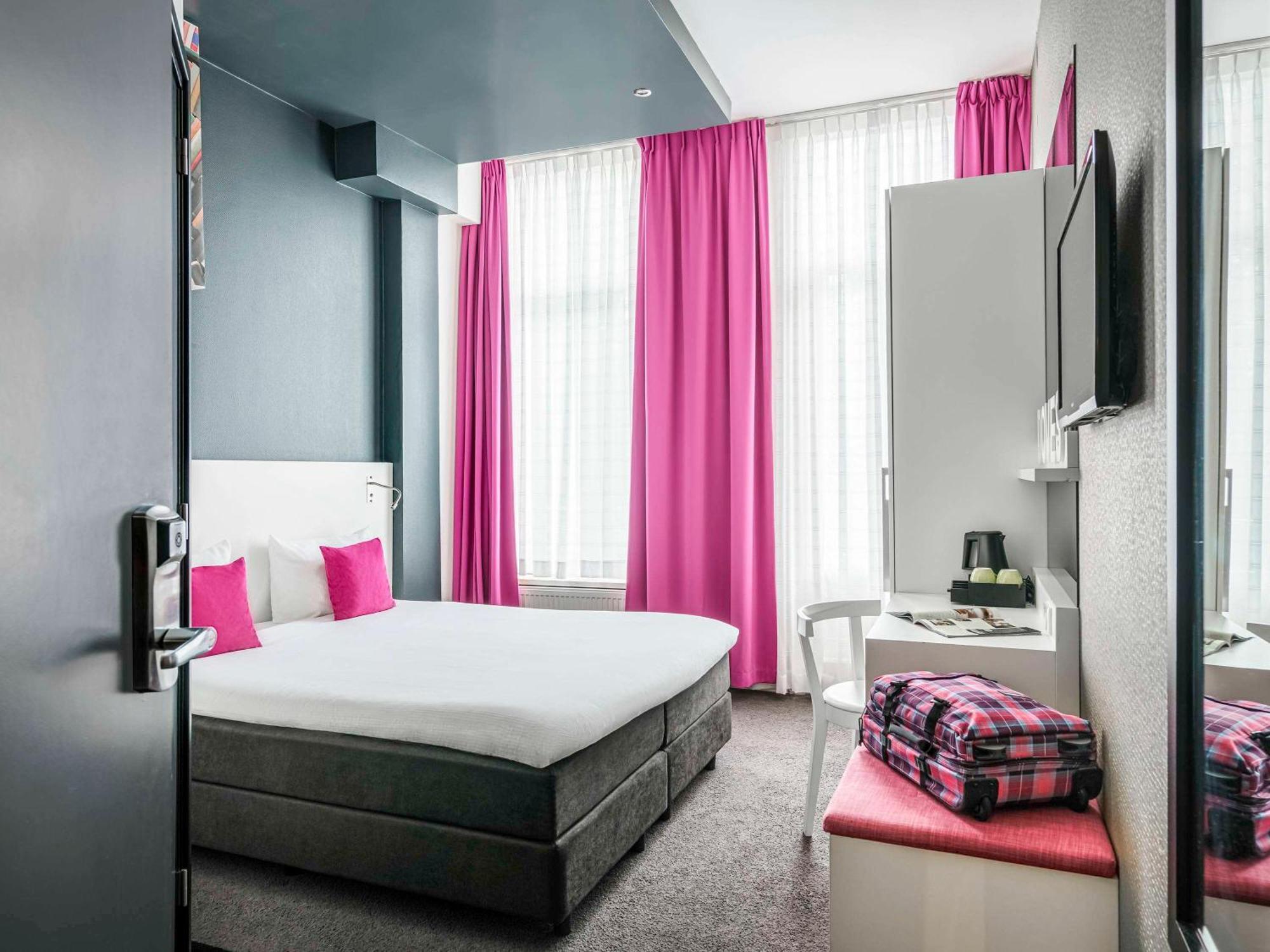 Ibis Styles Amsterdam Amstel Hotel Exterior foto